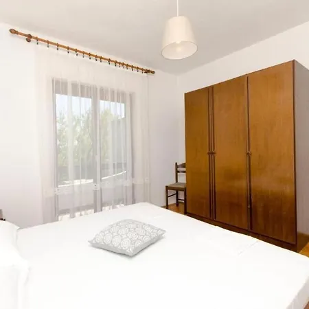 Apartman Spavalo *