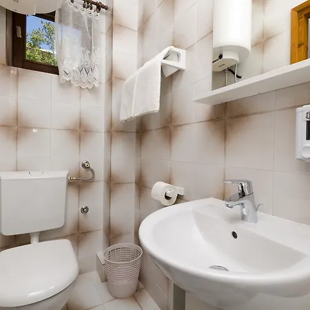 Spavalo Apartman *