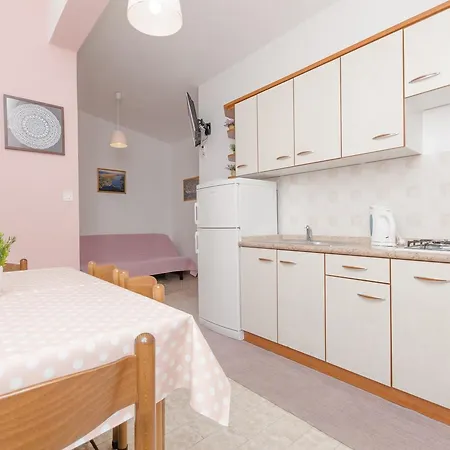 Apartment Spavalo Pag Town